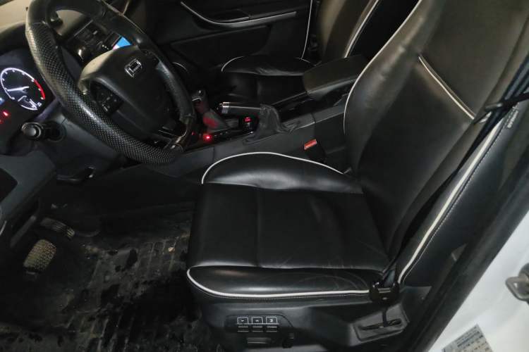 Used Qoros 3 2016 Hatchback 1.6T Automatic ZhiZhen Model