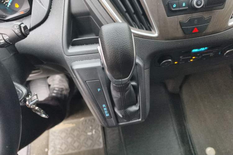 Used Ford Tourneo Custom 2020 2.0T Automatic Elite Edition China VI Standard