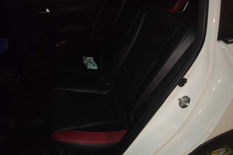 Used Kia KX Cross 2017 1.4L AT GLS
