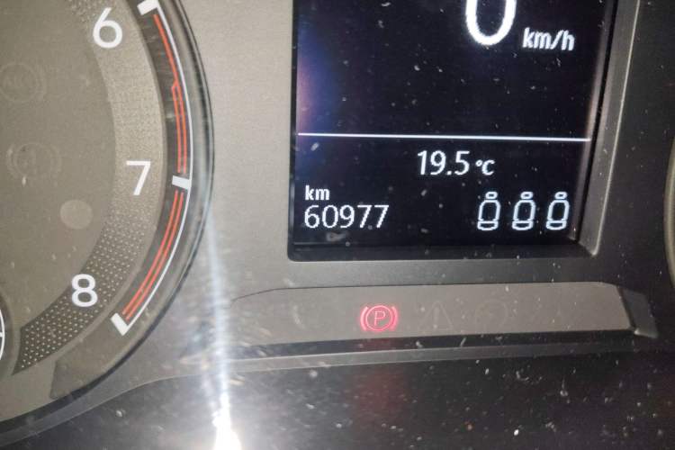 Used Volkswagen Sagitar 2019 280TSI DSG Comfort Version China VI Standard Odometer Close Up