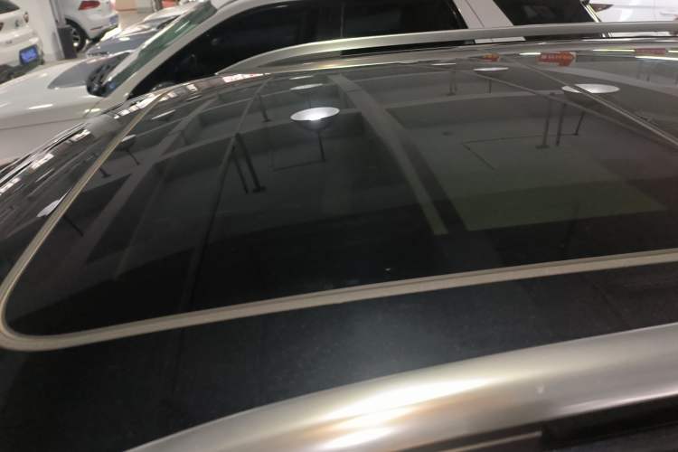 Used Volkswagen Tiguan L 2024 330TSI Automatic Two-Wheel Drive Smart Edition