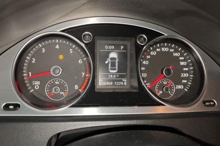 Used Volkswagen FAW-Volkswagen CC 2010 2.0 TSI Premium Edition