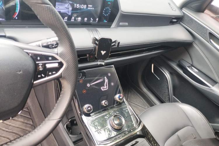 Used NETA U 2023 NETA U-Ⅱ 400 U-SHOW Edition Lithium-Ion Battery Audio And AC Panel