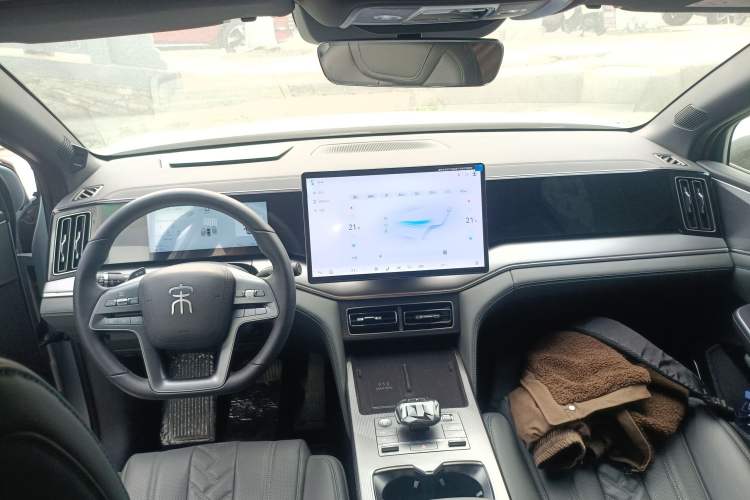 Used BYD Song L DM-i 2025 Intelligent Driving Version 160 km Beyond-Range Type
