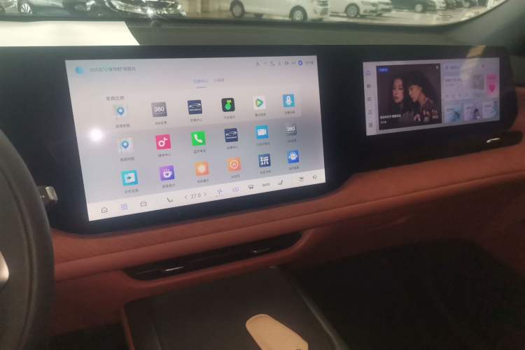 Used CHANGAN CS75 PLUS 2025 4th Generation 1.5T New Blue Whale Smart Luxury Edition
