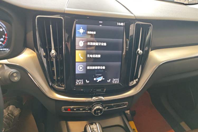 Used Volvo XC60 2019 T5 4x4 Zhiyuan Edition China VI Standard
