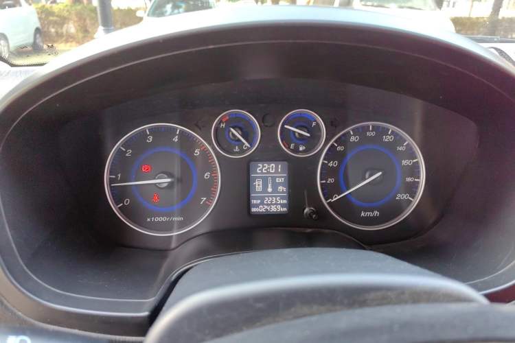 Used JMC Baodian 2018 2.9T New Value-Packed Two-Wheel-Drive Diesel Comfort Version with Standard Cargo Bed – JX4D30B5L