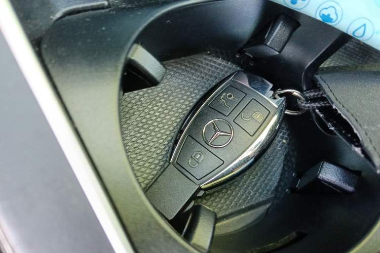 Used Mercedes-Benz C-Class 2018 C 180 L Fashion Edition Sport Version