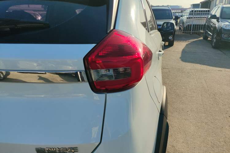 Used Chery Tiggo 3X 2018 1.5L Automatic Luxury Edition Right Rear Taillight