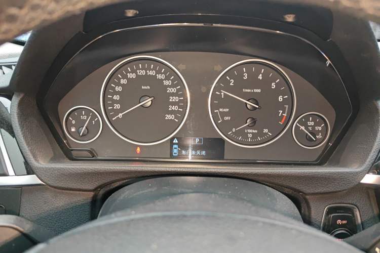 Used BMW 3 Series 2017 318i Fashion Model