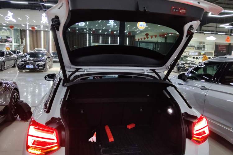 Used Audi Q2L 2023 35TFSI Fashion Dynamic Model
