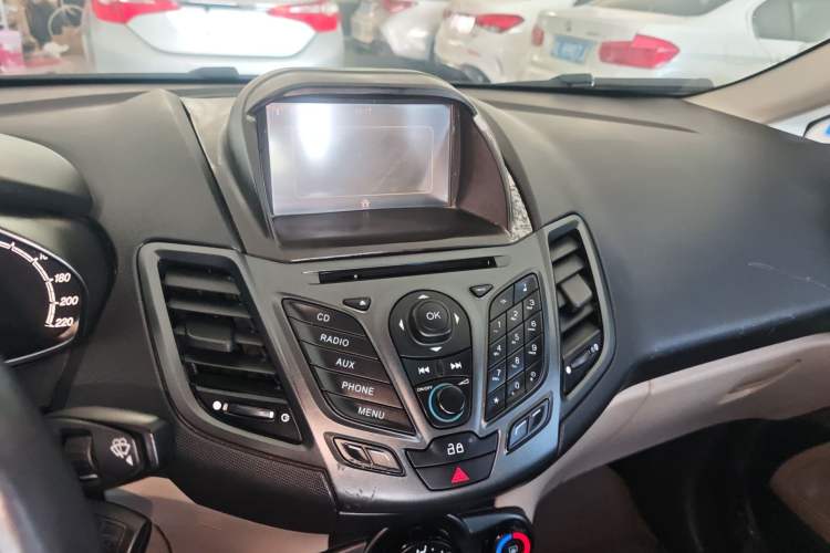 Used Ford Fiesta 2013 Sedan 1.5L Automatic Fashion Edition
