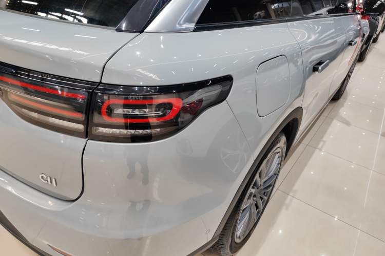 Used Leapmotor C11 2024 Range-Extended 300 Luxury Edition Right Rear Taillight