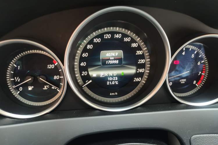 Used Mercedes-Benz C-Class 2013 C 180 Classic Grand Edition