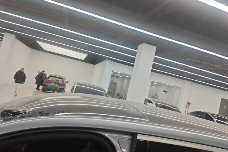 Used ONVO Luxeed L90 2025 Model—Max Six-Seater Version