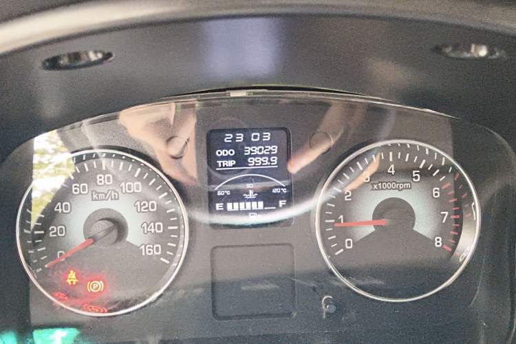 Used Jinbei New Hiace X30L 2018 1.5L Wealth Edition DLCG14 Odometer Close Up