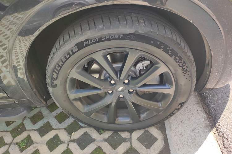 Used Li Auto ONE 2021 Extended-Range 6-Seater Version
