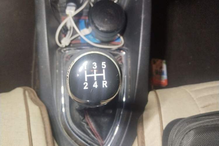 Used CHANGAN KAICHENG Oushang A600 2016 1.5L Manual Elite 7-Seater Gear Lever