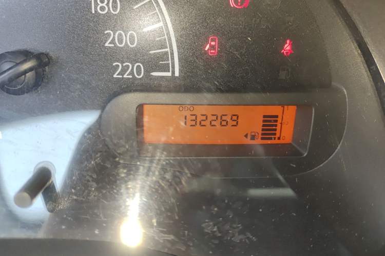 Used Nissan Sunny 2015 1.5XE Manual Comfort Edition Odometer Close Up