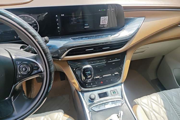 Used Buick GL8 2021 ES Landtrek 653T Comfort Edition
