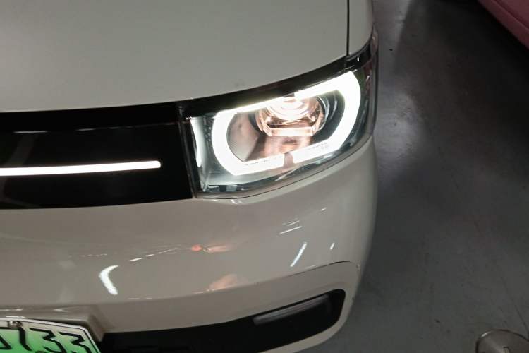 Used Wuling Hongguang MINIEV 2022 Macaron Premium Model – Lithium Iron Phosphate Left Front Headlight