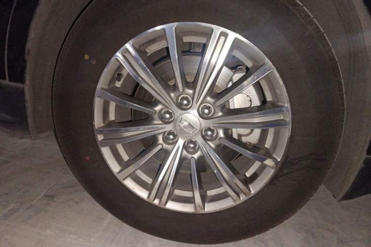 Used Cadillac XT5 2016 25T Luxury Model