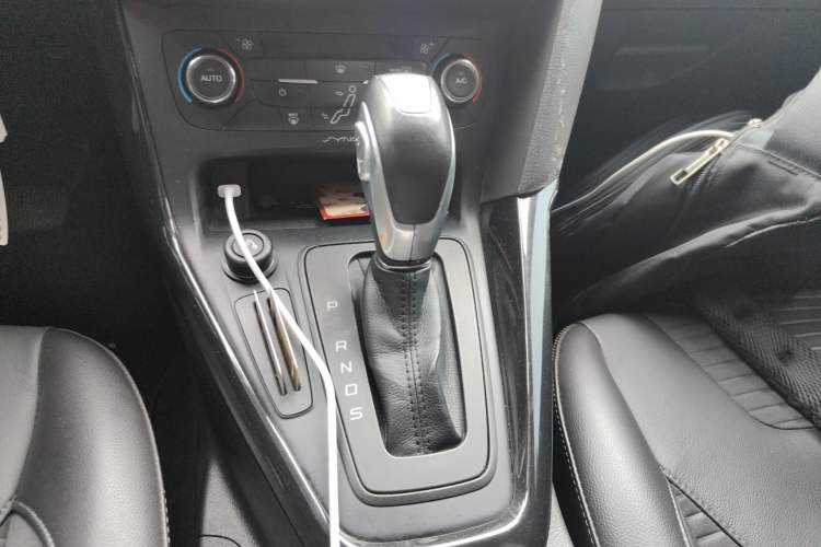 Used Ford Focus 2015 Sedan 1.6L Automatic Trend Model
