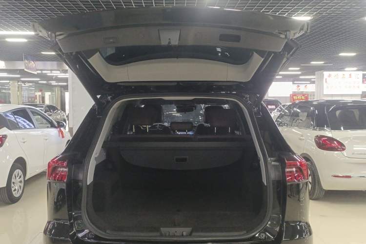 Used Chery Tiggo 8 PRO 2024 Champion Edition 390T Two-Wheel Drive Peak Version 5 Seats Trunk