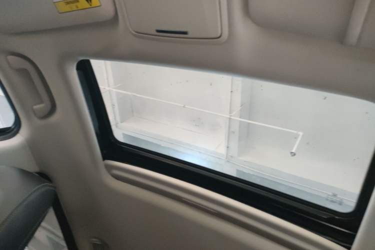 Used Honda Elysion 2019 2.0L Hybrid Comfort Edition Headliner