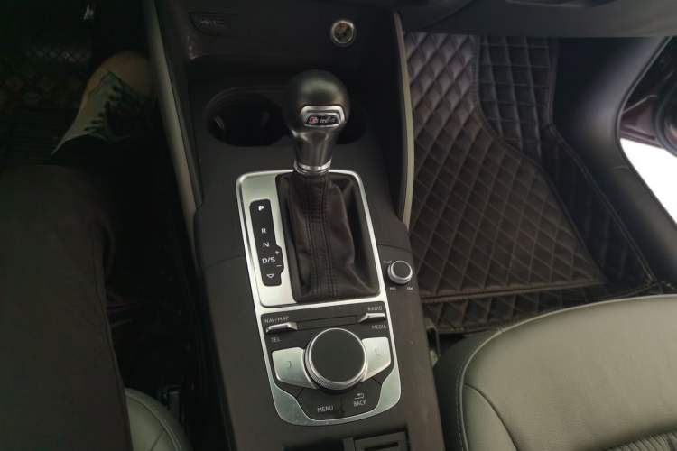 Used Audi A3 2019 Limousine 35 TFSI Fashion Edition China VI Emission Standard
