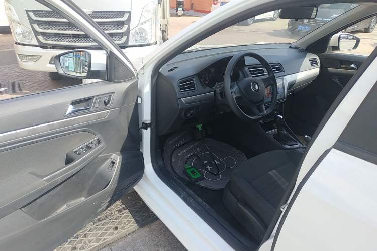 Used Volkswagen Lavida 2019 Lavida Start 1.5L Automatic Trendy Version China VI Standard Driver Seat