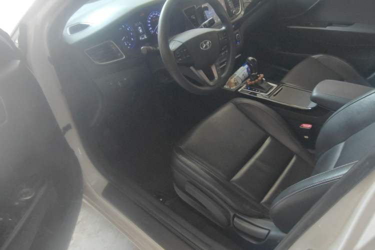 Used Hyundai Mistra 2014 1.8L Automatic Smart GLS
