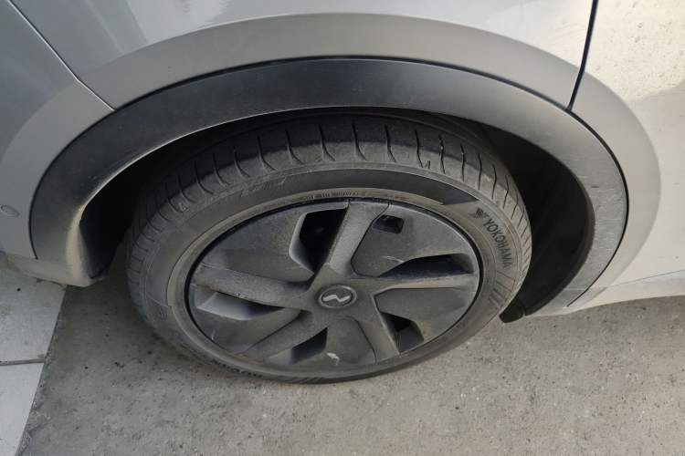 Used ONVO L60 2024 60 kWh Rear-Drive Version