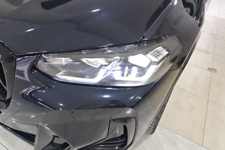 Used BMW X3 2023 Restyled xDrive30i Luxury Version M Night Edition Package Left Front Headlight