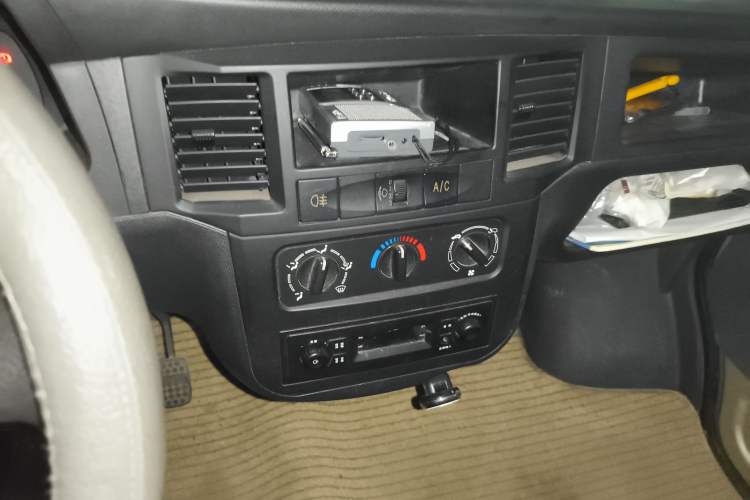 Used Wuling Zhiguang 2015 1.2L Practical LS-I Model
