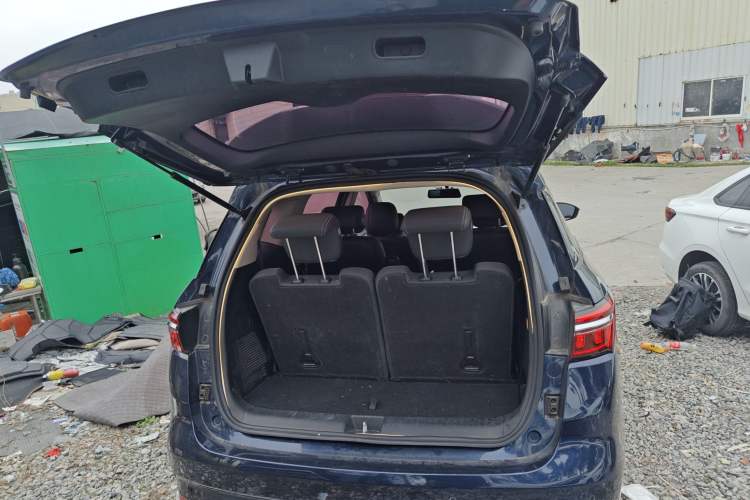 Used BYD Song MAX 2021 Upgraded Model 1.5T Automatic Luxury 6-Seater
