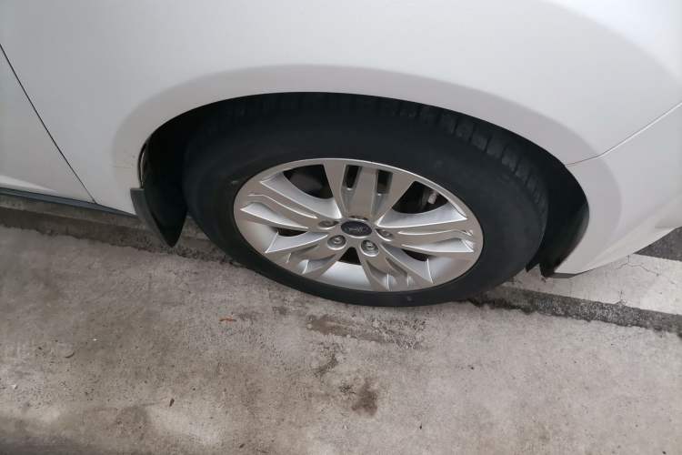 Used Ford Focus 2012 Hatchback 1.6L Manual Comfort Model
