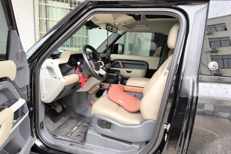 Used Land Rover Defender 2022 90 2.0T P300 Tiger-Power Ambition Edition