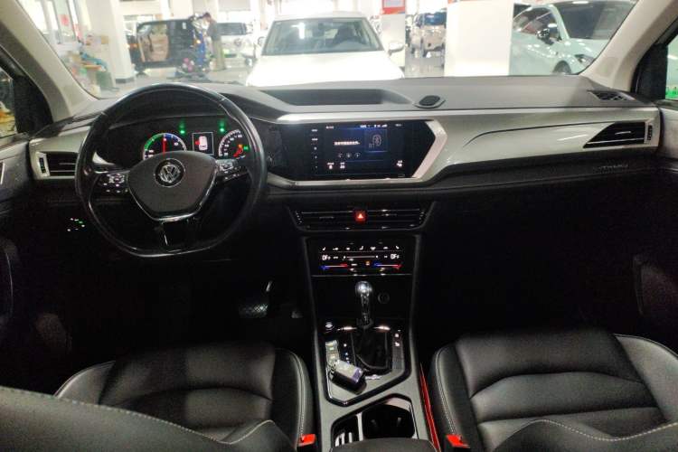Used Volkswagen Tharu New Energy 2021 Panoramic Deluxe Edition Center Console