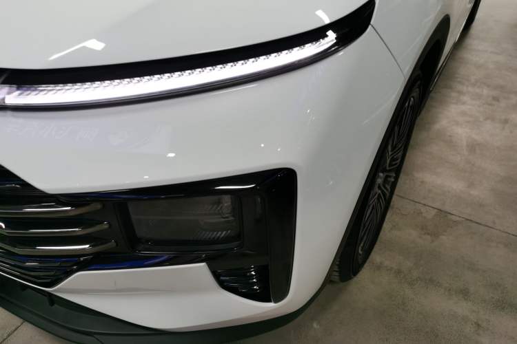 Used JETOUR X70 PLUS 2025 1.5T ZhiZhen Pailong Edition 7-Seater
