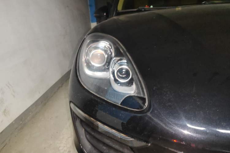 Used Porsche Macan 2014 Macan S 3.0T Right Front Headlight