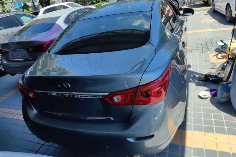 Used Infiniti Q50 2014 2.0T Luxury Edition
