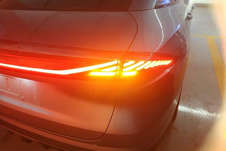 Used Geely Galaxy L6 2025 EM-i 140km Starship Edition