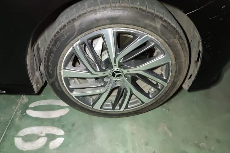 Used Mercedes-Benz E-Class 2024 E 300 L Stylish Model