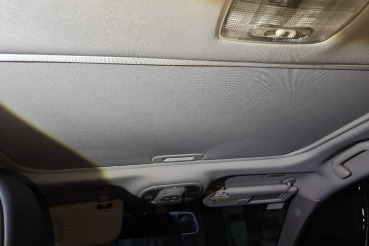 Used BYD Qin New Energy 2017 1.5T Luxury Model Headliner