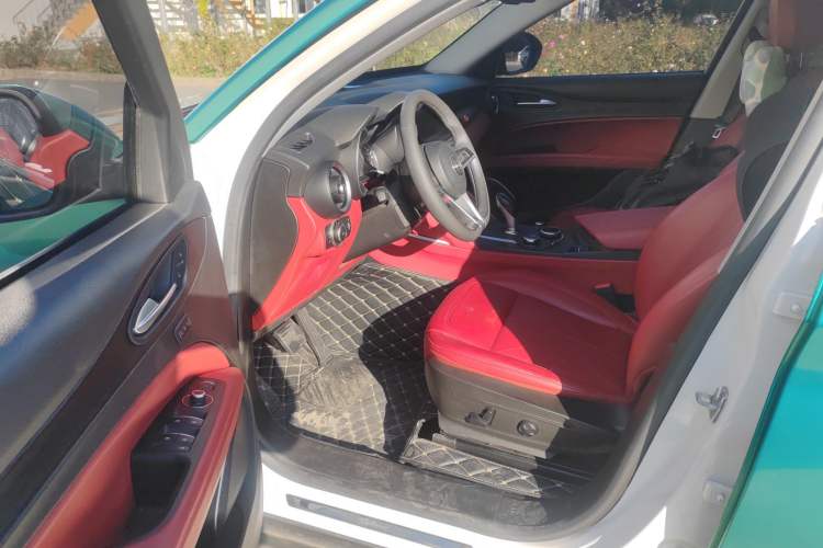 Used Alfa Romeo Stelvio 2017 2.0T 200HP Luxury Edition
