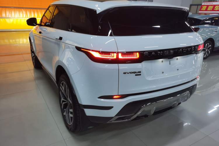 Used Land Rover Range Rover Evoque 2023 Aurora L 249 PS Luxury Edition
