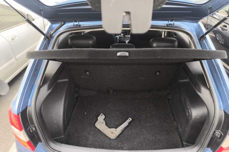 Used Skoda Rapid Spaceback 2014 1.6L Manual Enjoyment Edition