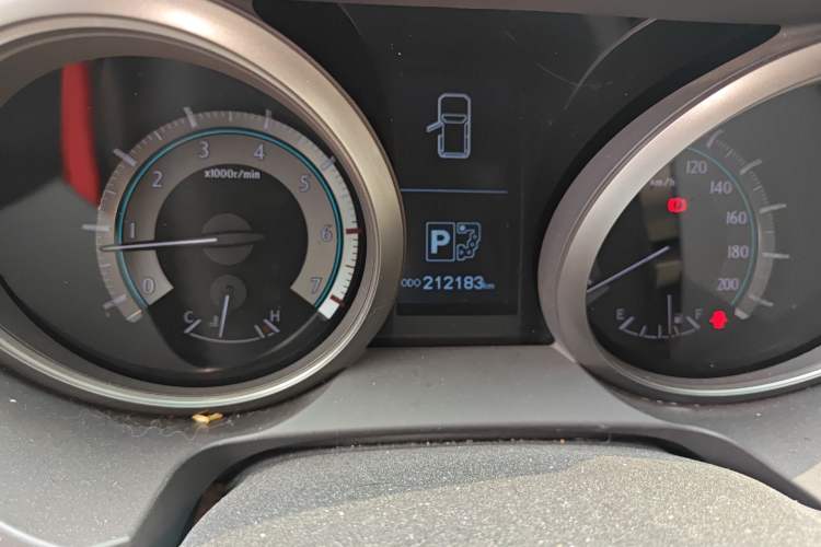 Used Toyota Prado 2010 4.0L Automatic TX-L Odometer Close Up