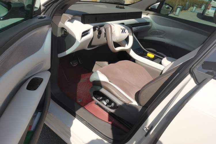 Used IM LS7 2023 90 kWh Elite Rear-Drive Version Driver Seat